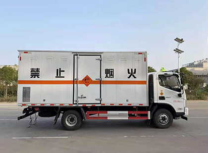 营山爆破器材运输车