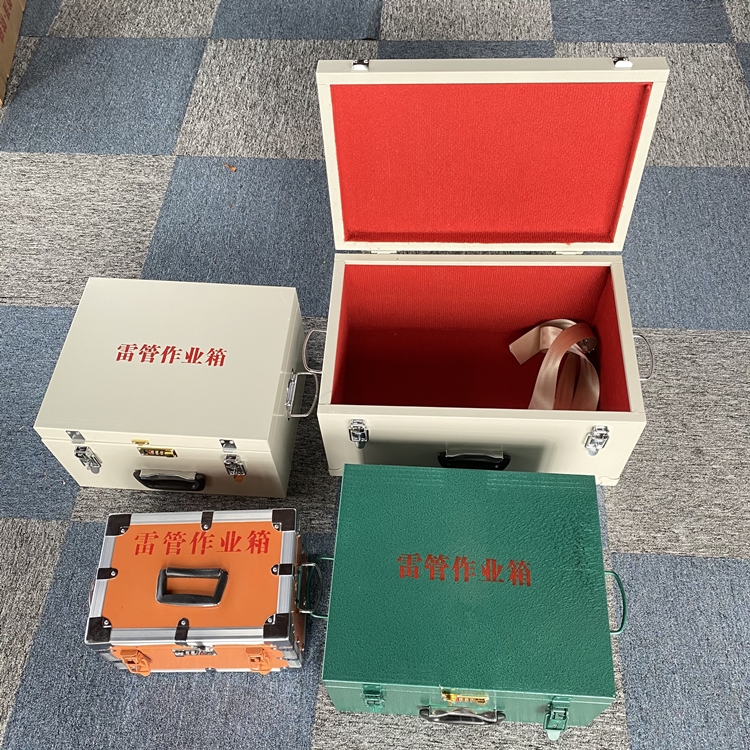 营山爆破工程作业箱如何选择？玻璃钢与传统材质的全面对比